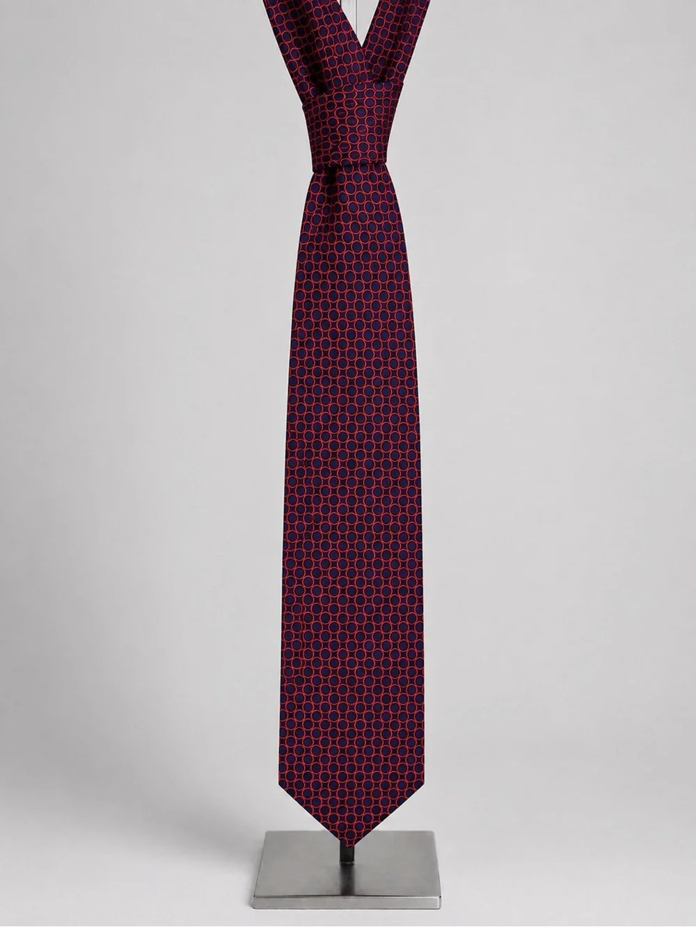 Burberry London Silk Tie – Navy & Red Geometric Circle Pattern